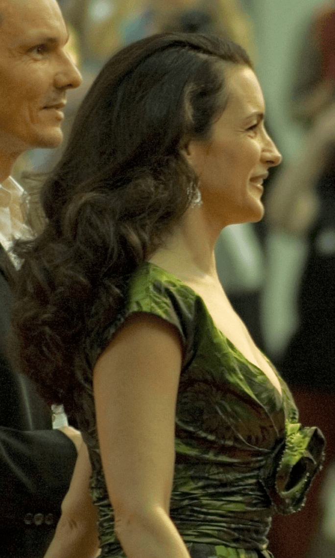 Kristin Davis ungkap shingles: risiko di wajah dan status vaksin di Indonesia